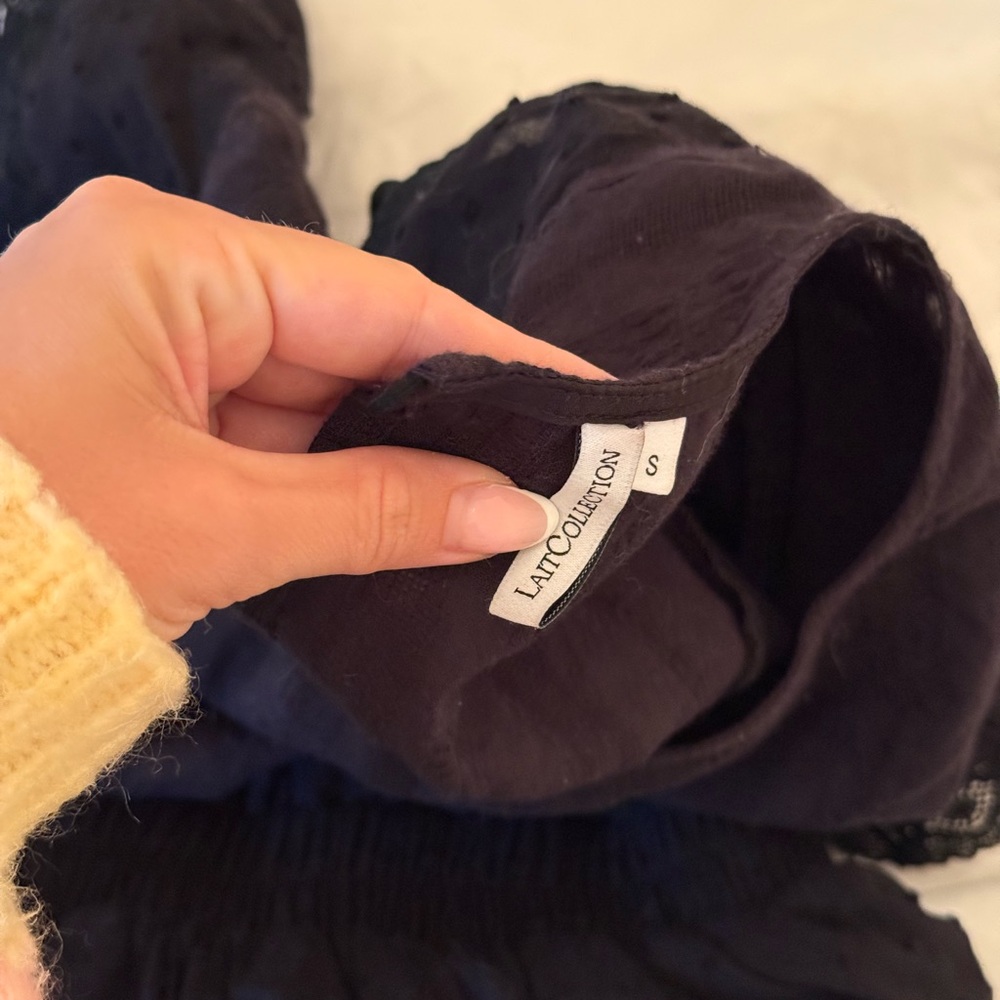 Size Small Black Ruffle Mini Lait Collection - Picture 4 of 6